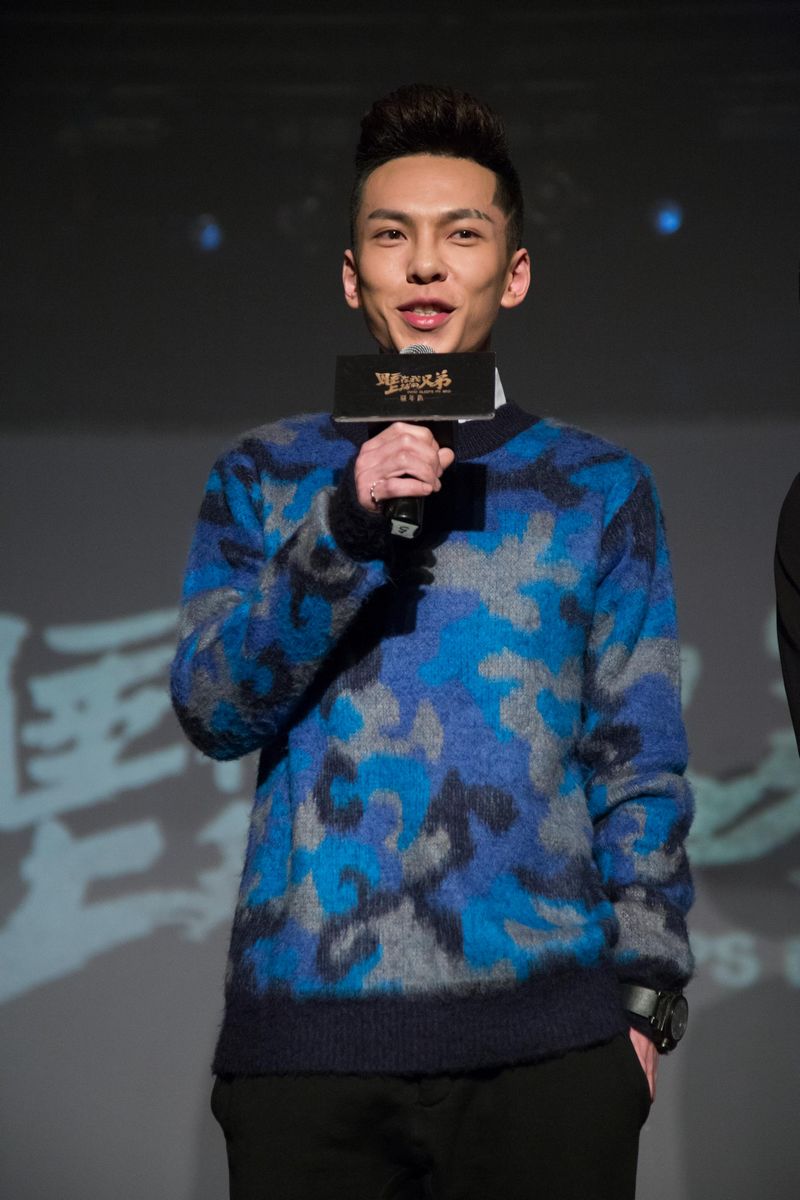 蒋雪鸣自嘲黄毛总挨揍