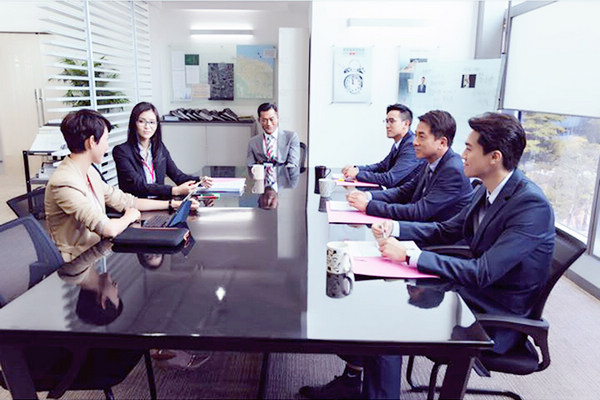 盛君与蔡少芬、古天乐等人对戏