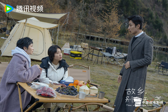 6、张弛饰刘枫与吴芸苟丹丹聚餐